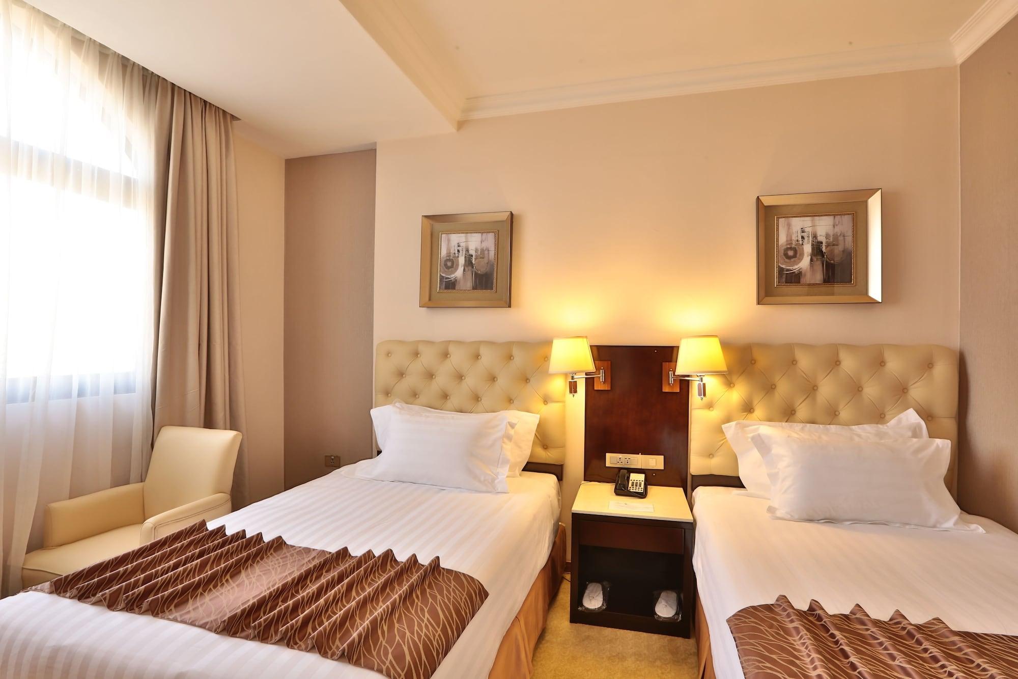 Getfam Hotel Addis Ababa Ngoại thất bức ảnh